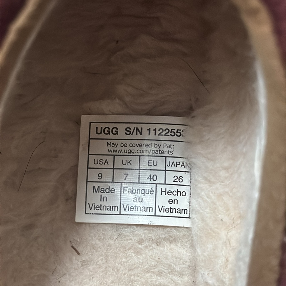 UGG Tazz Platform Slippers - Picture 5 of 5